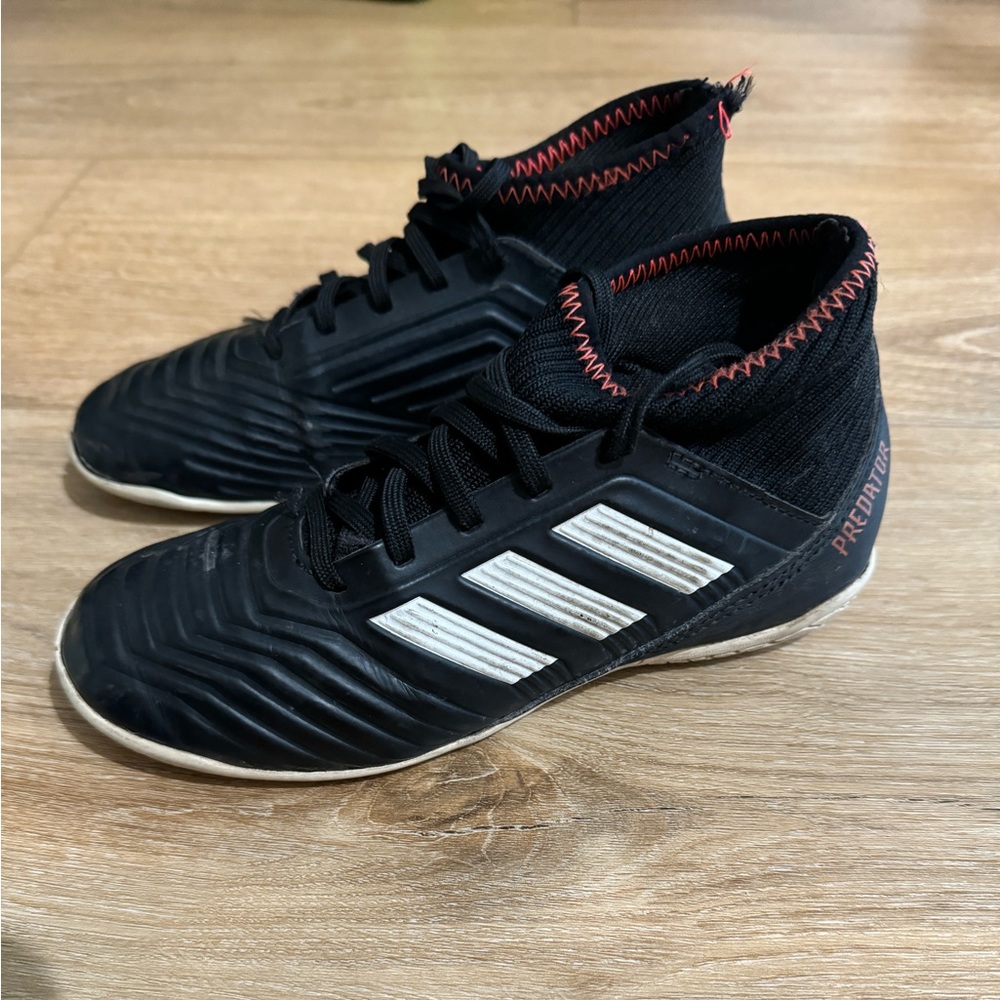 Adidas predator indoor soccer shoes